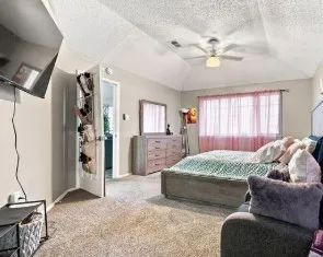 937 Knollwood Drive DeSoto, TX 75115