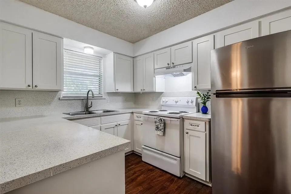 627 Texas Street Denton, TX 76209