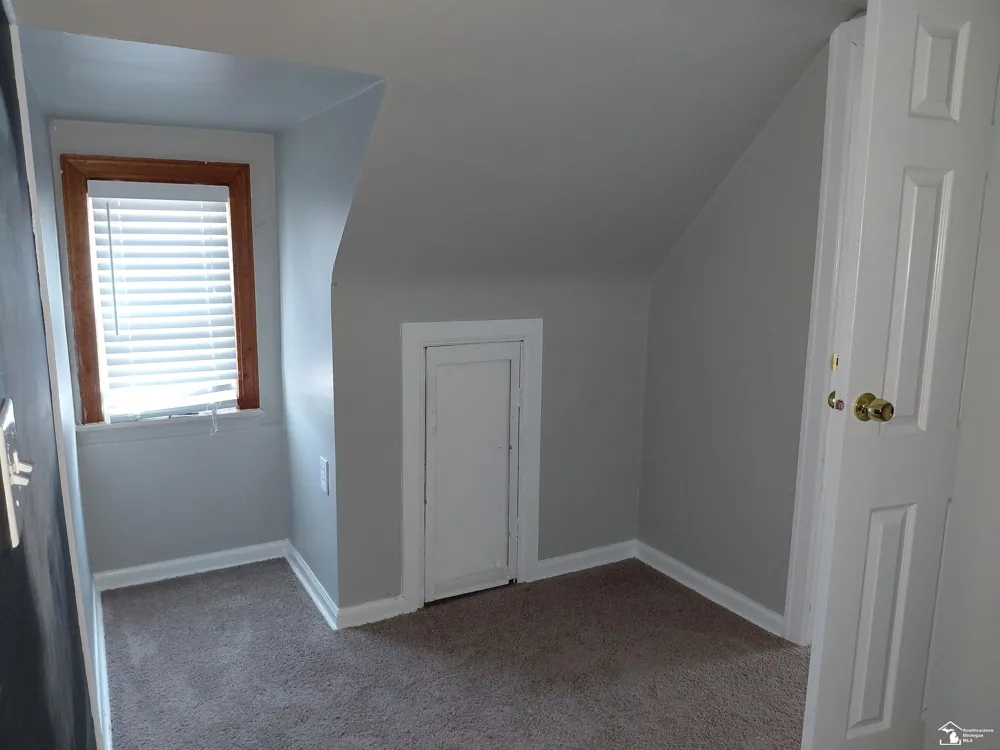 5705 Vernon Street Dearborn Heights City, MI 48127