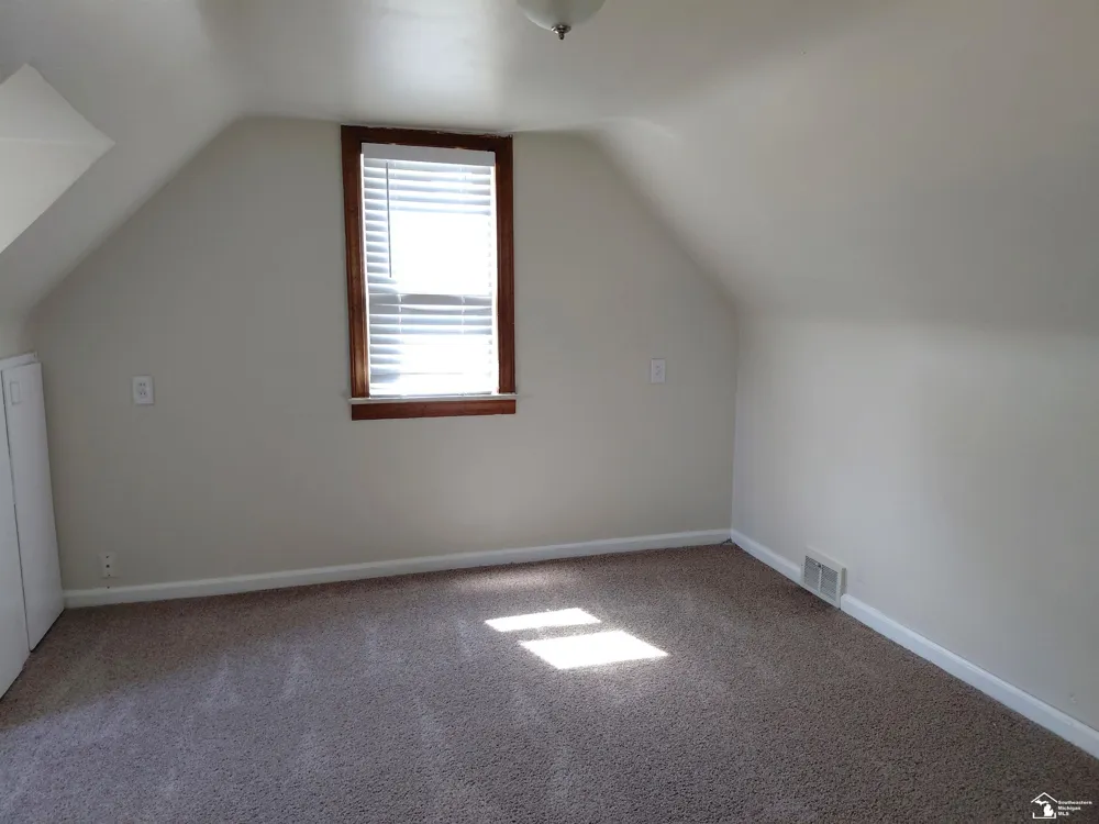 5705 Vernon Street Dearborn Heights City, MI 48127