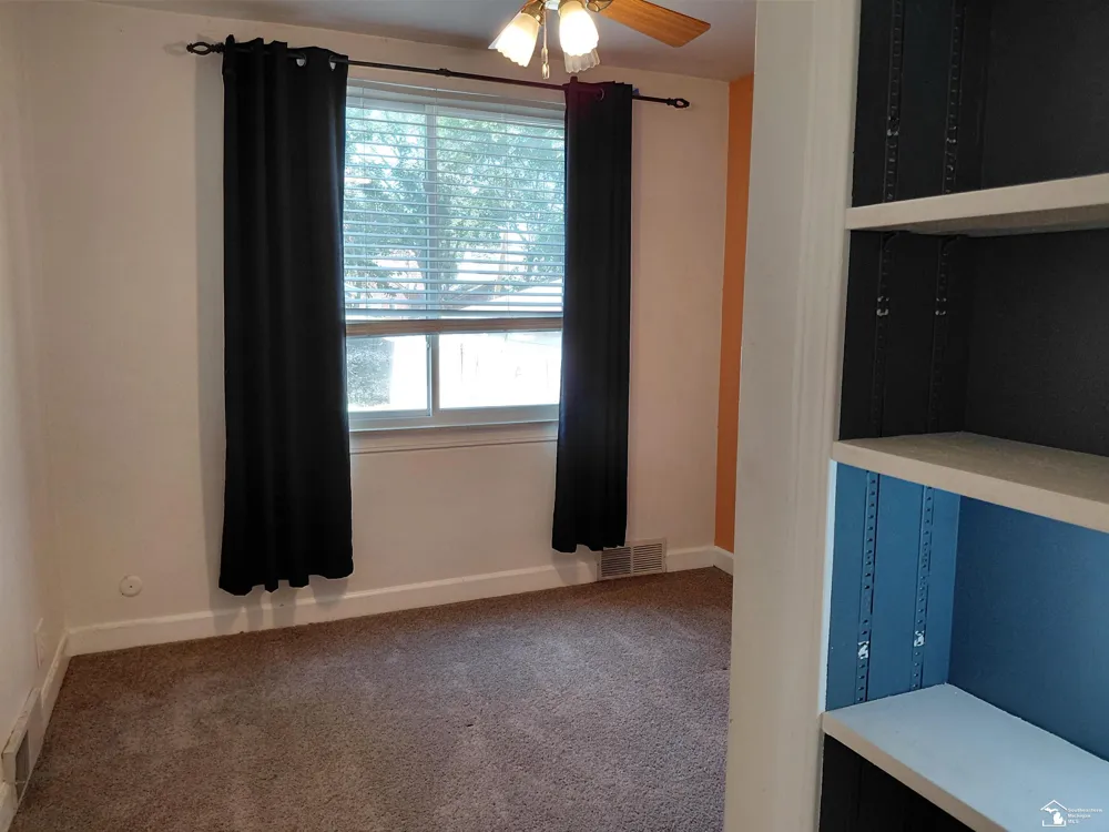 5705 Vernon Street Dearborn Heights City, MI 48127