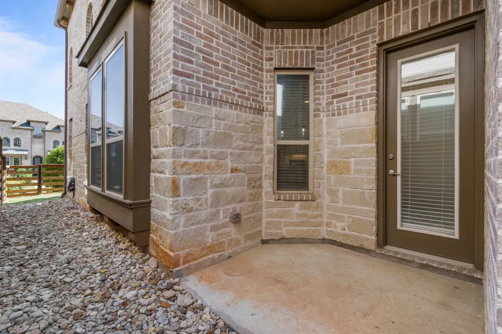 400 Blue Creek Cove McKinney, TX 75071