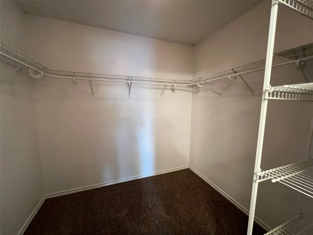 1204 Hillside Drive Justin, TX 76247