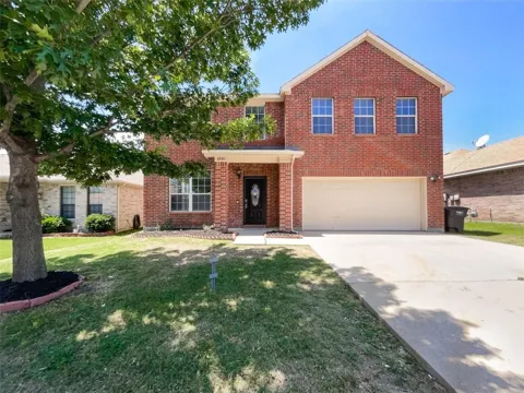 7233 Lindentree Lane