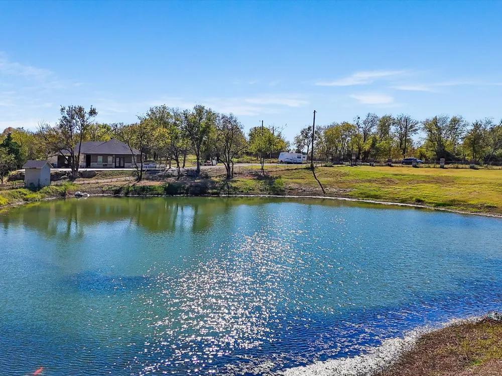 12303 CR-4026 Kemp, TX 75143
