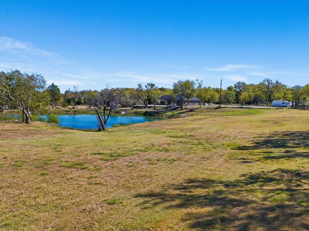 12303 CR-4026 Kemp, TX 75143