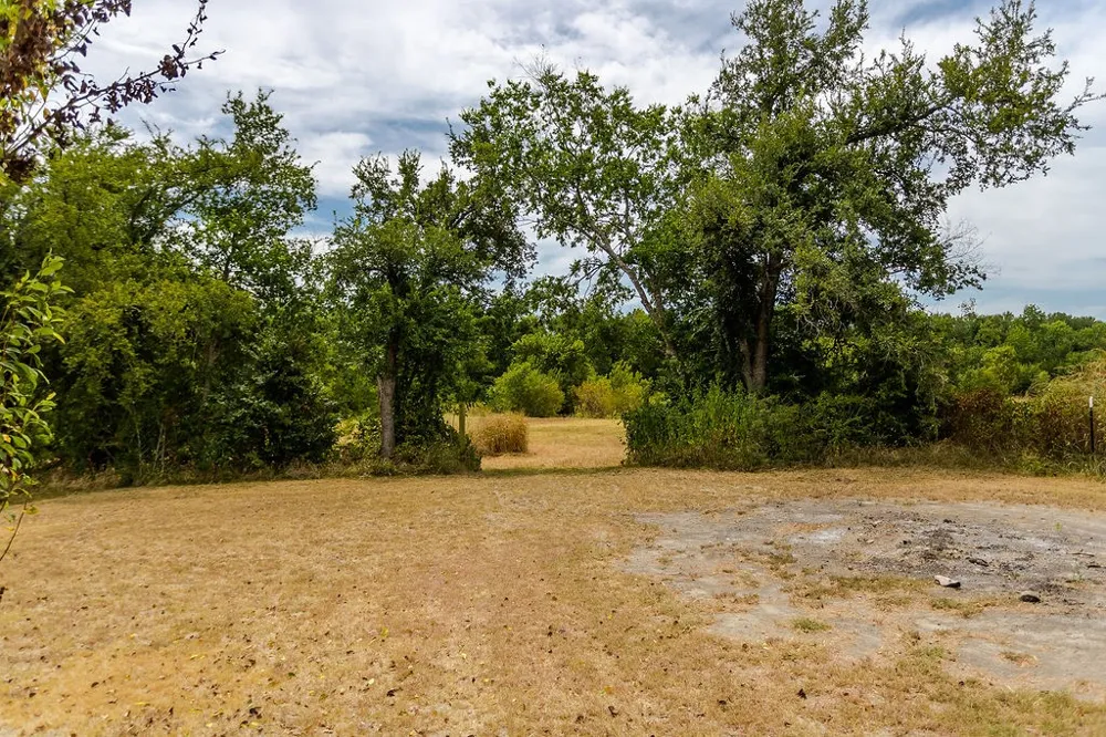 5927 Wolf Trail Celina, TX 75009