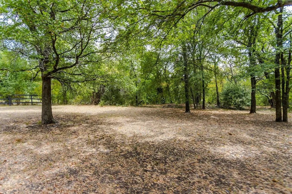 5927 Wolf Trail Celina, TX 75009