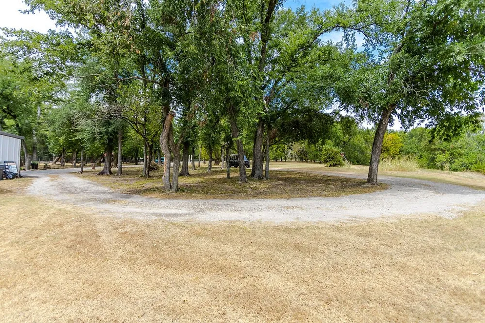 5927 Wolf Trail Celina, TX 75009