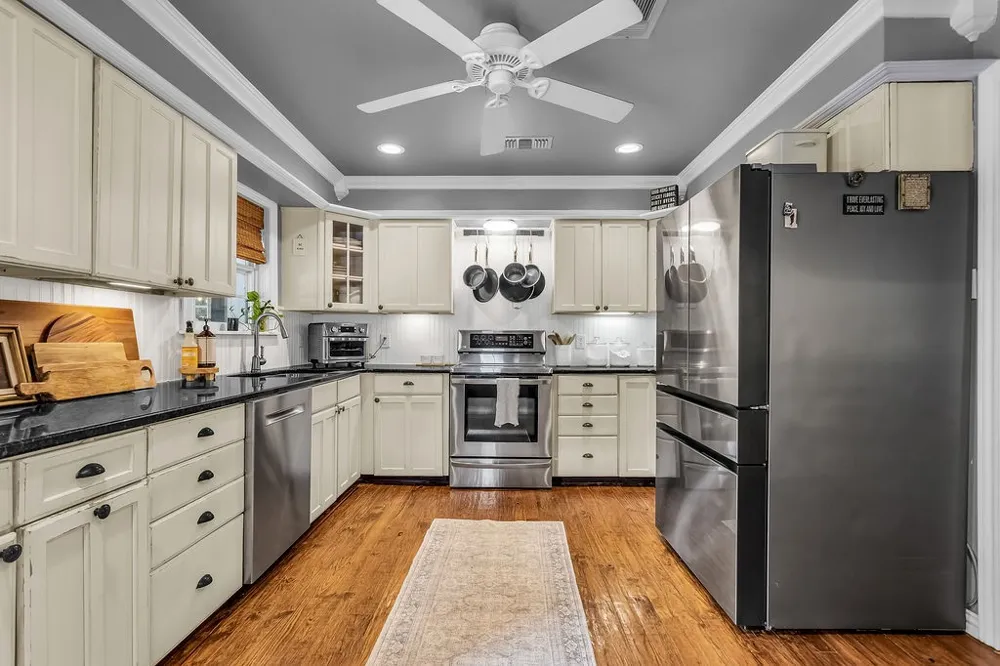 5927 Wolf Trail Celina, TX 75009