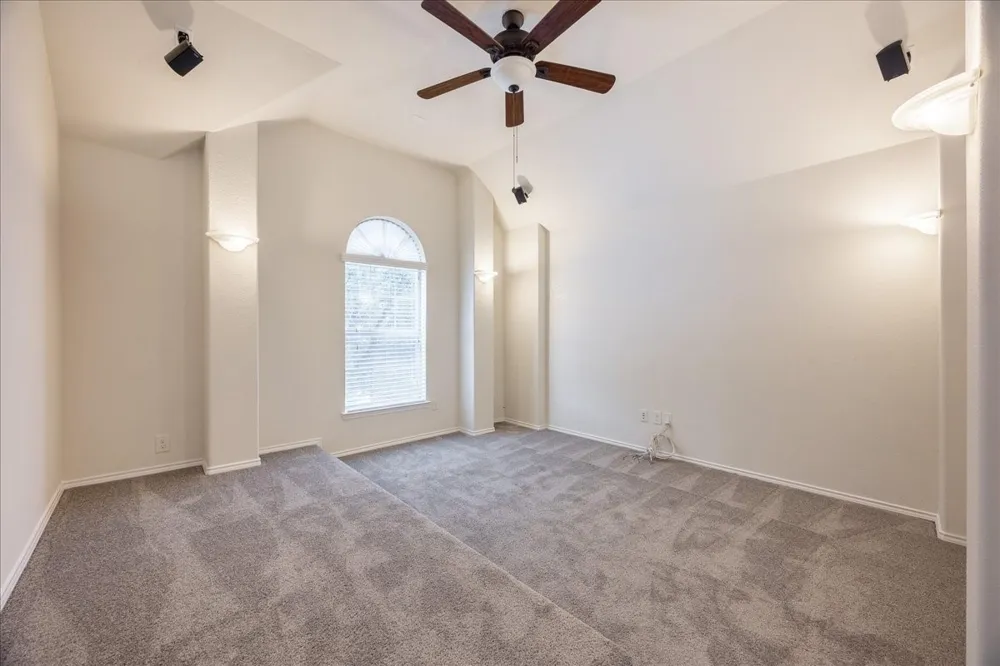 1725 Birds Eye Road Fort Worth, TX 76177