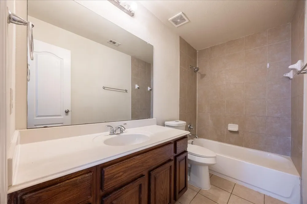 1725 Birds Eye Road Fort Worth, TX 76177