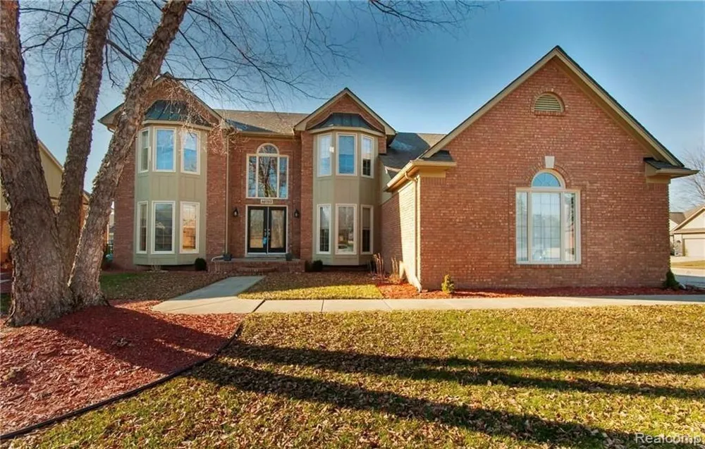 46793 Springwood Drive Macomb Township, MI 48044