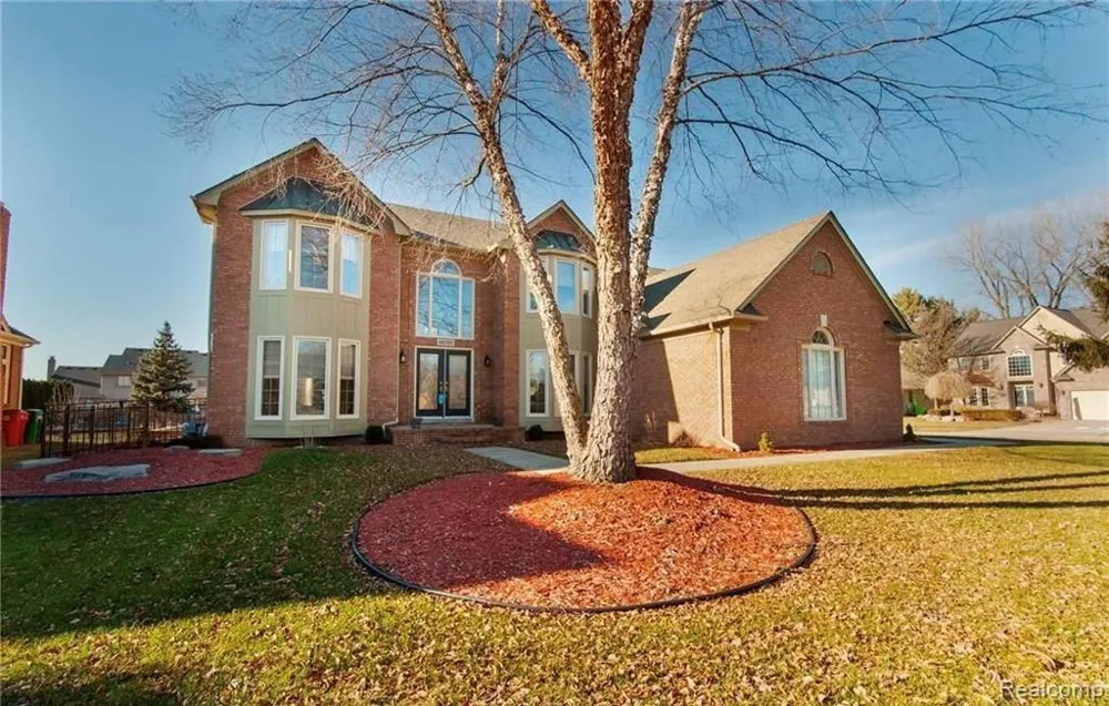 46793 Springwood Drive Macomb Township, MI 48044