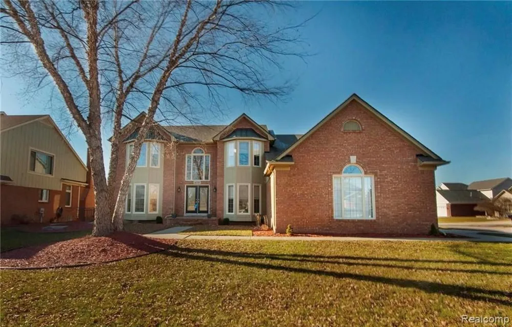46793 Springwood Drive Macomb Township, MI 48044