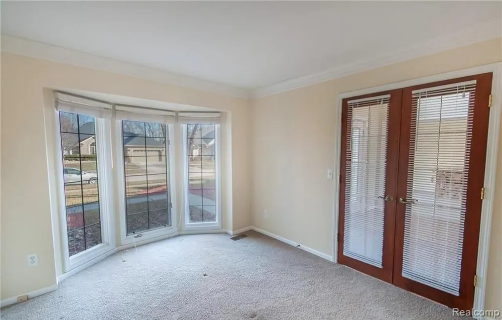 46793 Springwood Drive Macomb Township, MI 48044