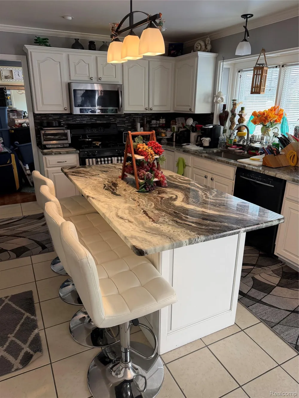 46793 Springwood Drive Macomb Township, MI 48044