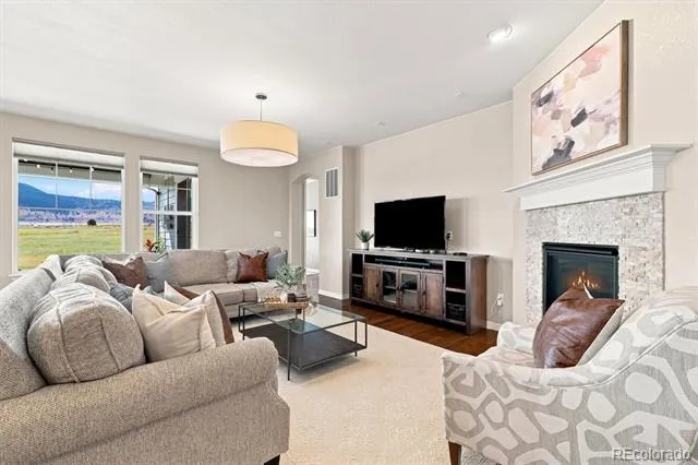 9437 Iron Mountain Way Arvada, CO 80007