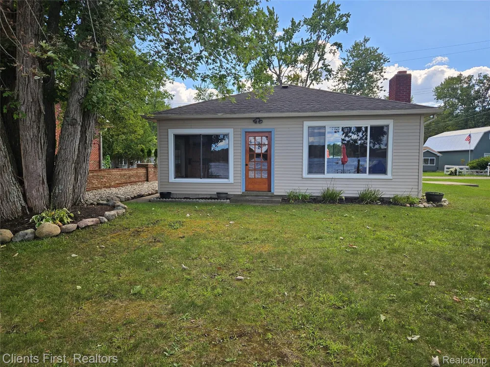 14344 Edgewater Drive Dexter Township, MI 48137