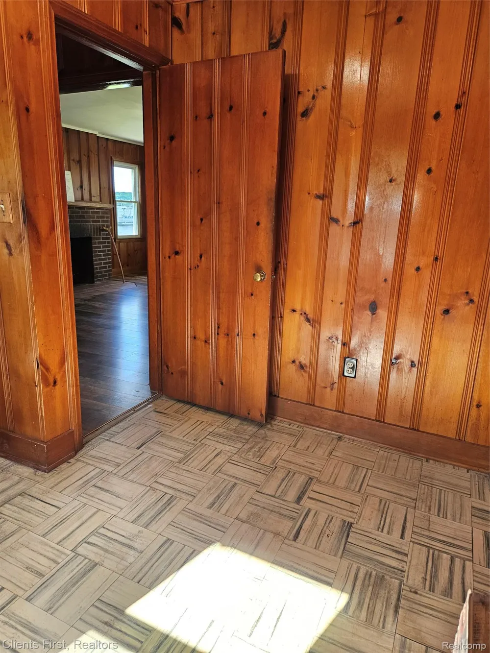 14344 Edgewater Drive Dexter Township, MI 48137