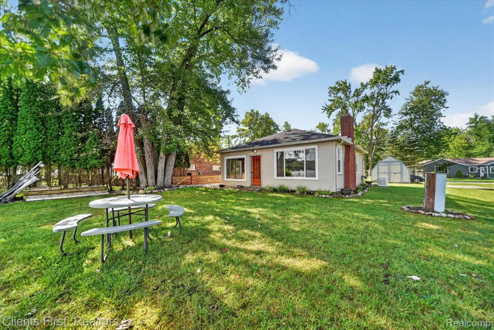 14344 Edgewater Drive Dexter Township, MI 48137
