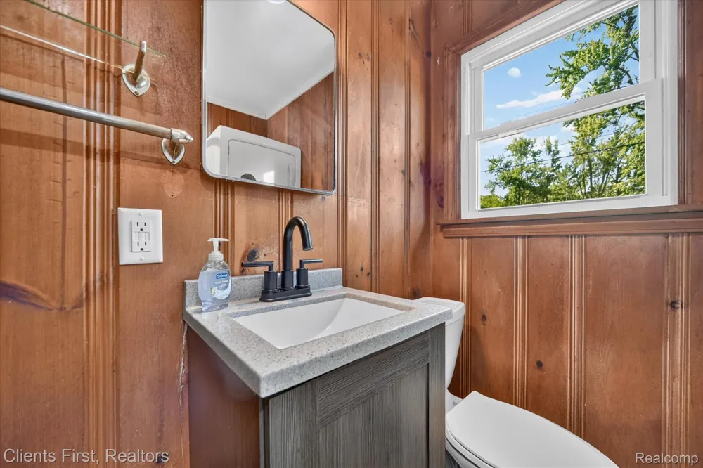 14344 Edgewater Drive Dexter Township, MI 48137