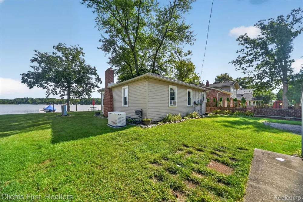 14344 Edgewater Drive Dexter Township, MI 48137