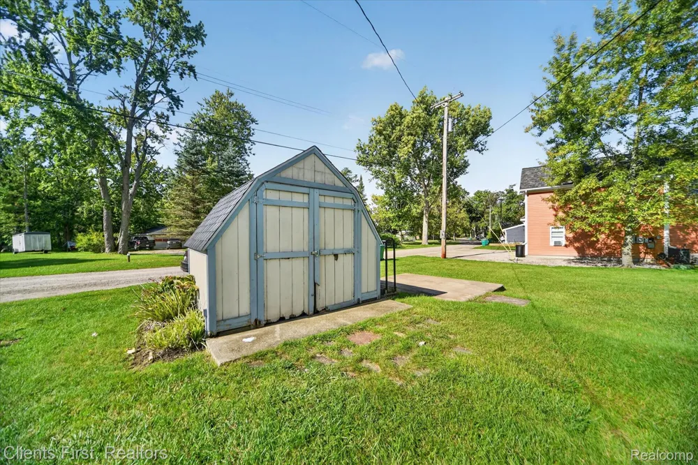 14344 Edgewater Drive Dexter Township, MI 48137