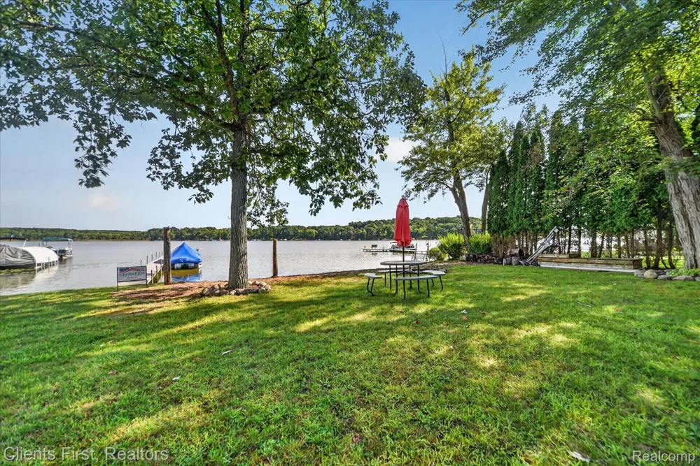 14344 Edgewater Drive Dexter Township, MI 48137