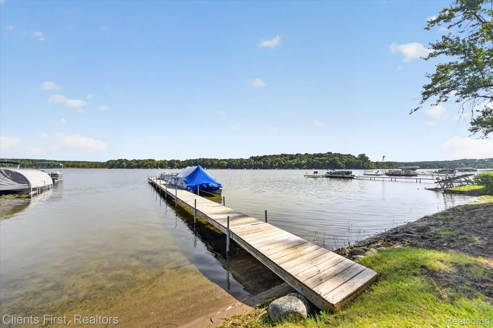 14344 Edgewater Drive Dexter Township, MI 48137