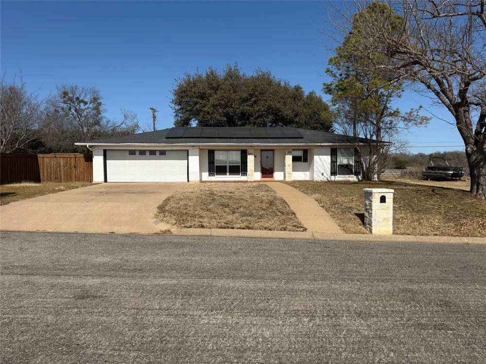 2817 NE 11th Street Mineral Wells, TX 76067