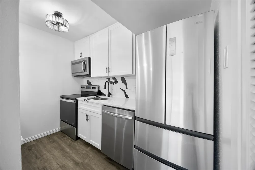 4011 Cole Avenue #111 Dallas, TX 75204