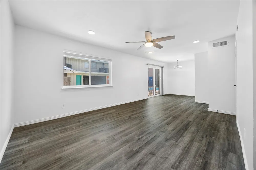 4011 Cole Avenue #111 Dallas, TX 75204
