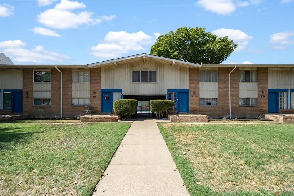 4011 Cole Avenue #111 Dallas, TX 75204