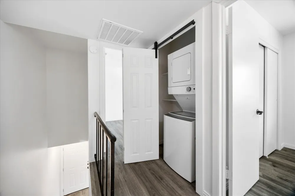 4011 Cole Avenue #111 Dallas, TX 75204