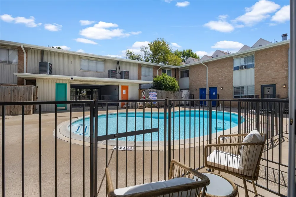 4011 Cole Avenue #111 Dallas, TX 75204