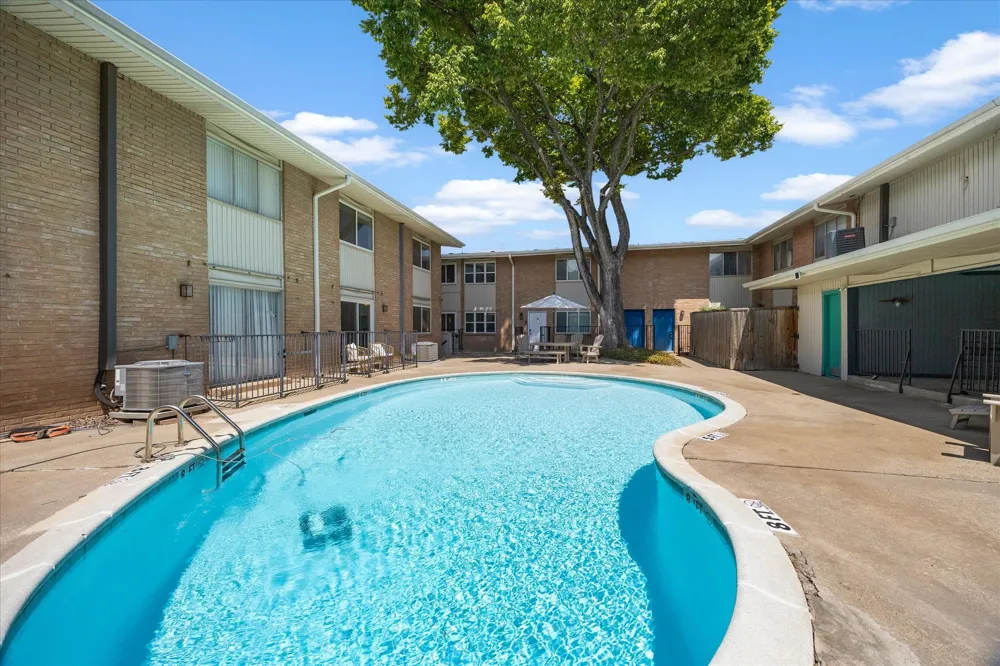 4011 Cole Avenue #111 Dallas, TX 75204