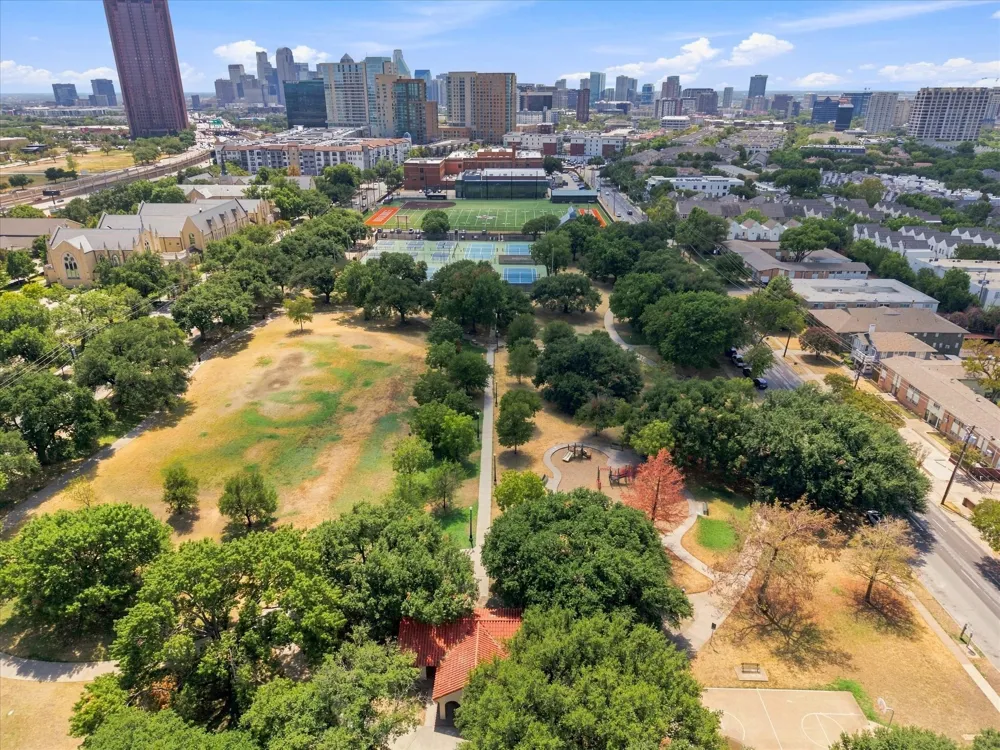 4011 Cole Avenue #111 Dallas, TX 75204