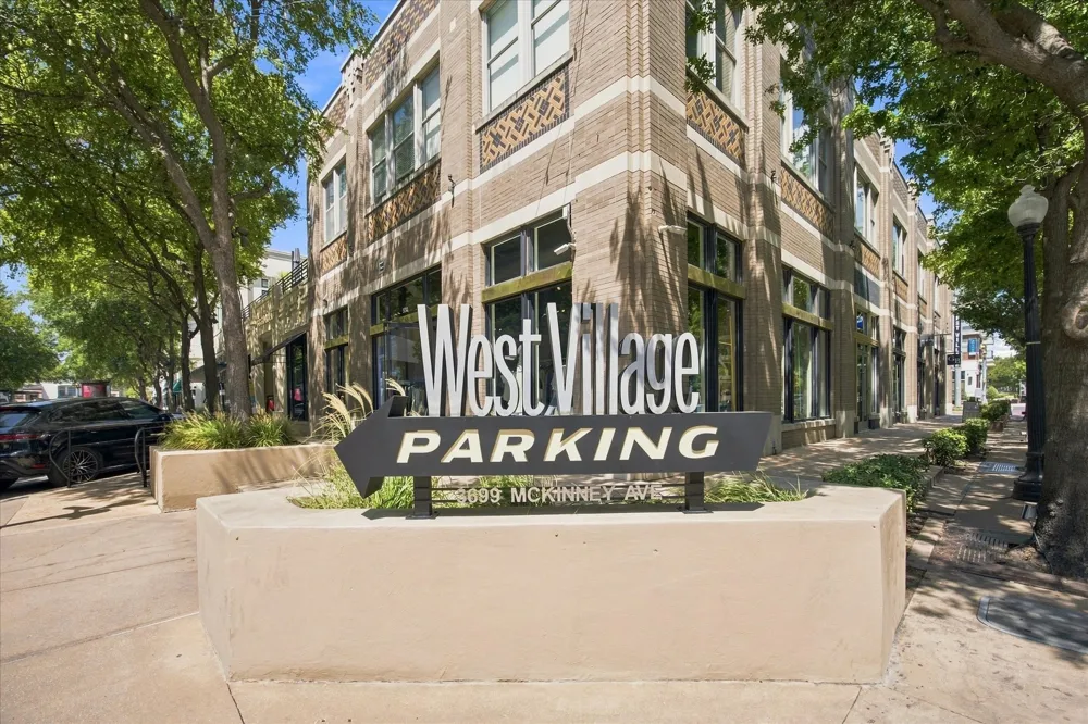 4011 Cole Avenue #111 Dallas, TX 75204