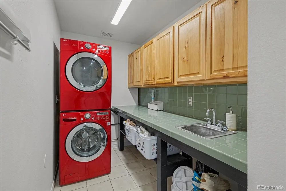 5931 Ponderosa Way Parker, CO 80134