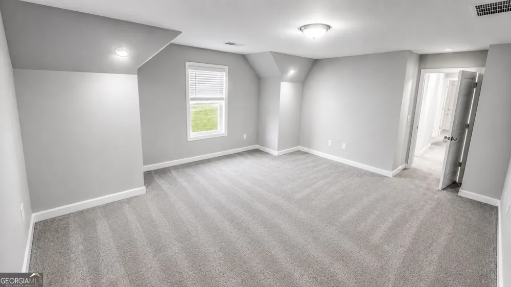 235 Flatcreek DR LaGrange, GA 30241