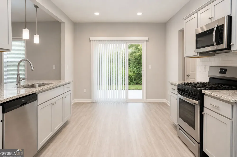 235 Flatcreek DR LaGrange, GA 30241