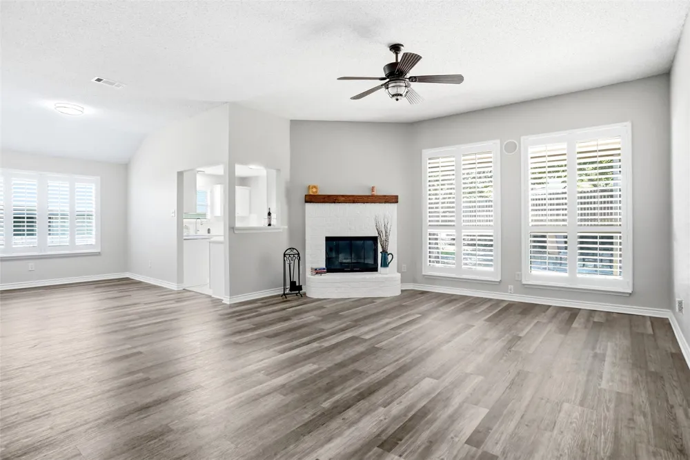 1105 Doreen Street White Settlement, TX 76108