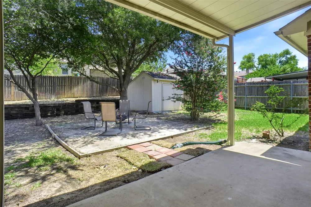 1105 Doreen Street White Settlement, TX 76108