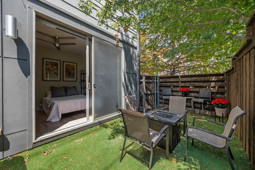 2421 Garrett Avenue #1 Dallas, TX 75206