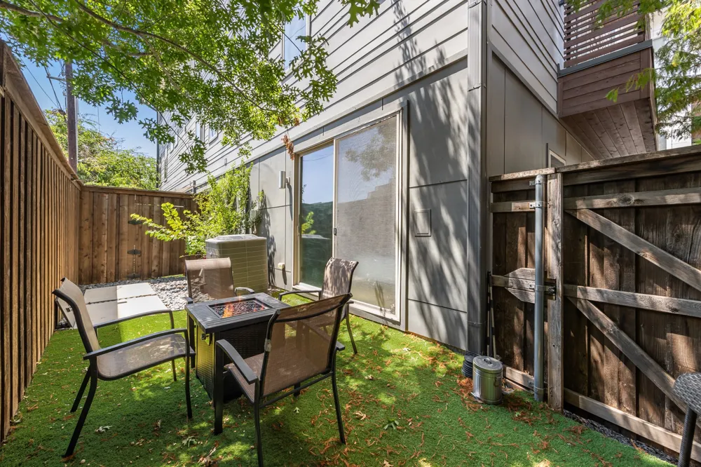 2421 Garrett Avenue #1 Dallas, TX 75206