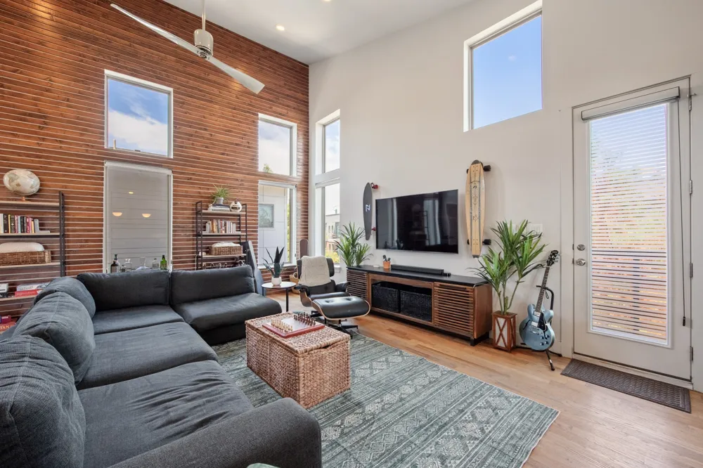 2421 Garrett Avenue #1 Dallas, TX 75206