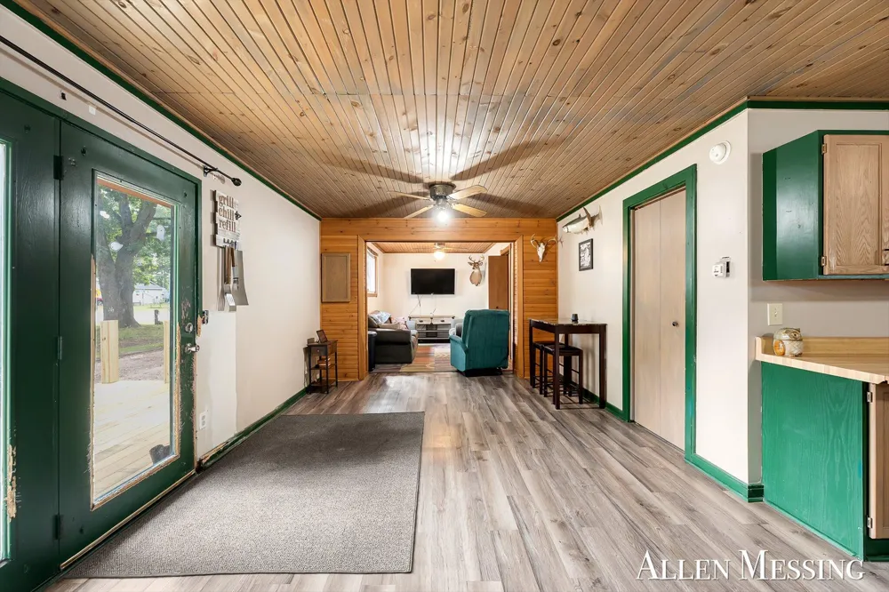 543 Pettibone Drive Lilley Township, MI 49309