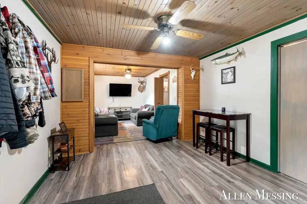 543 Pettibone Drive Lilley Township, MI 49309