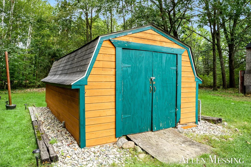 543 Pettibone Drive Lilley Township, MI 49309